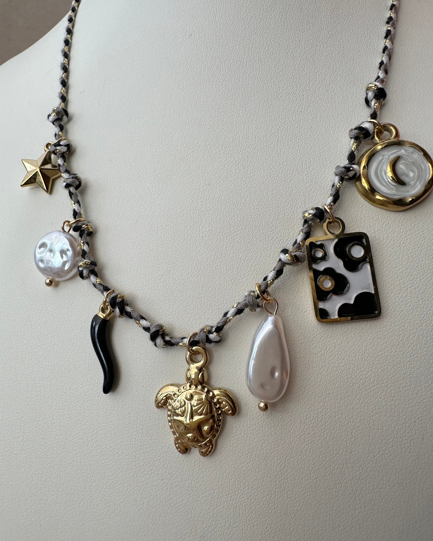 Collar Negro Tortuga