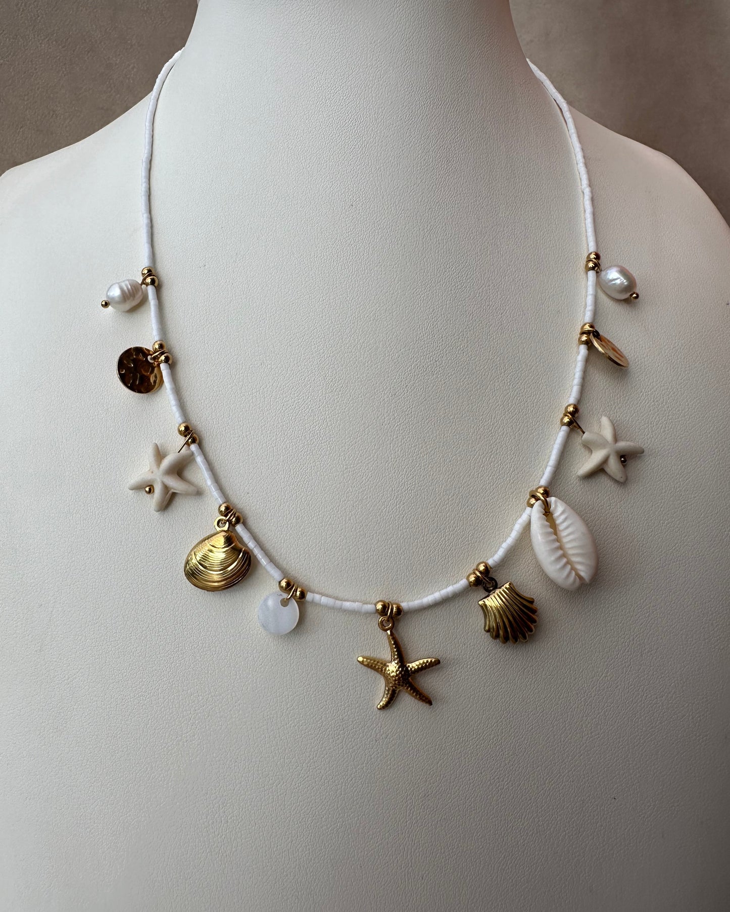 Collar Blanco Playa