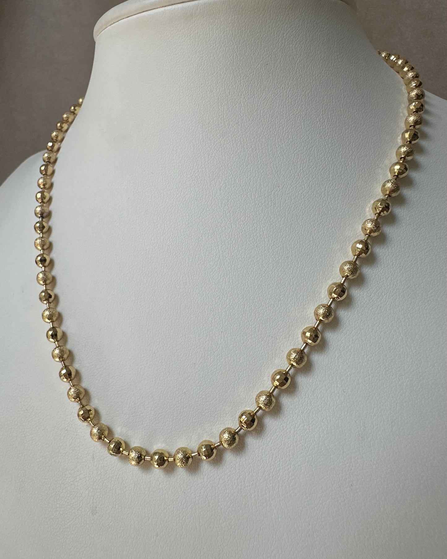 Collar Balin Grabado Ch