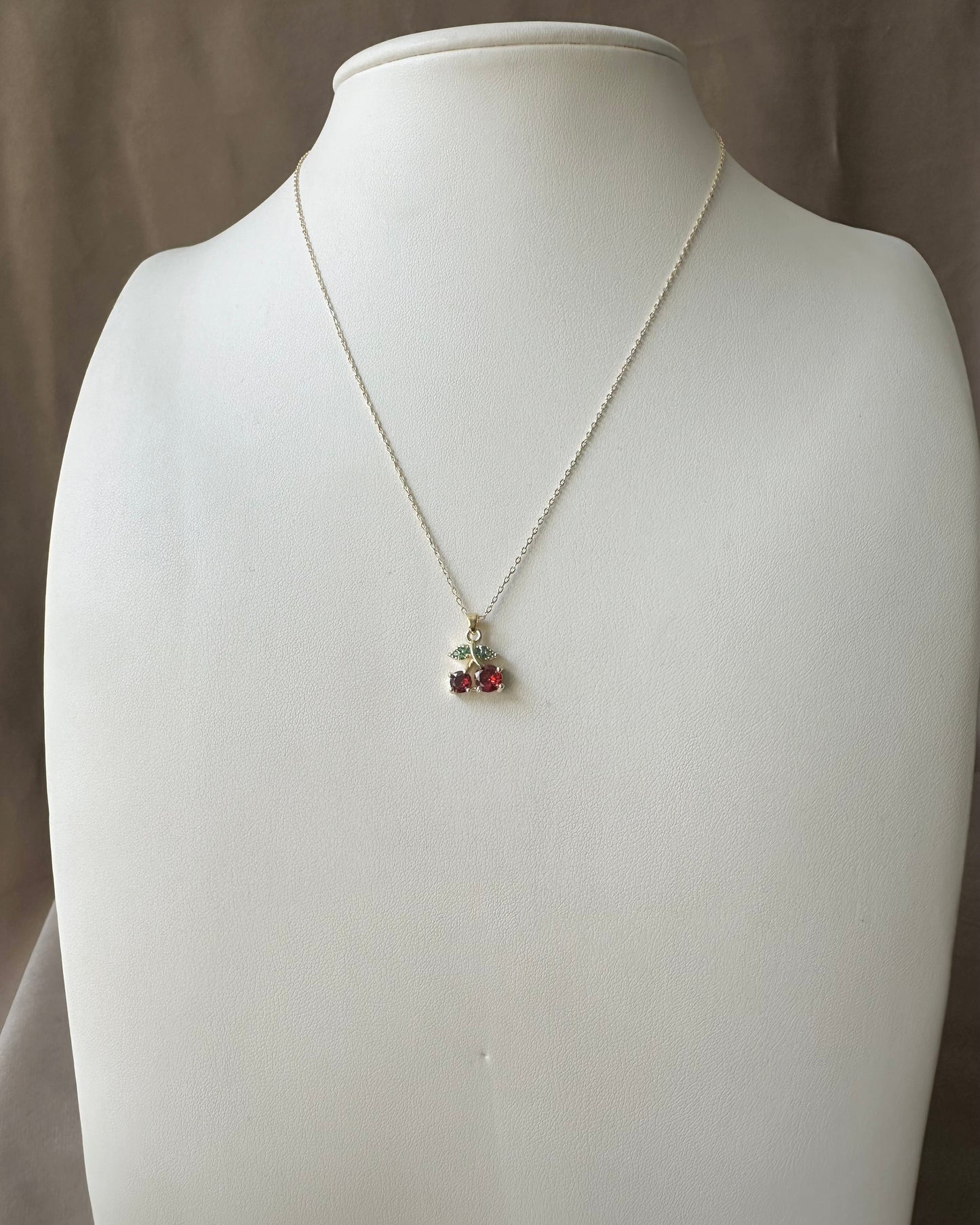 Collar Cherry Roja Brillo