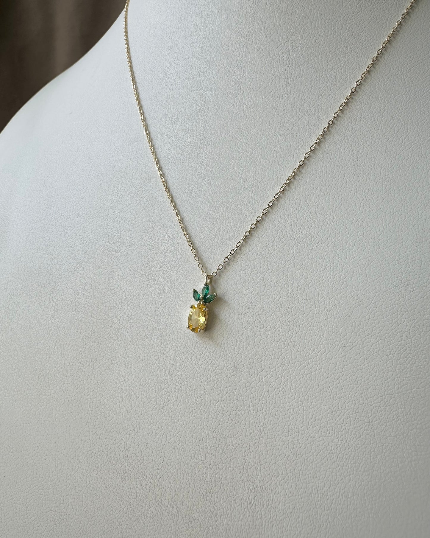 Collar Piña