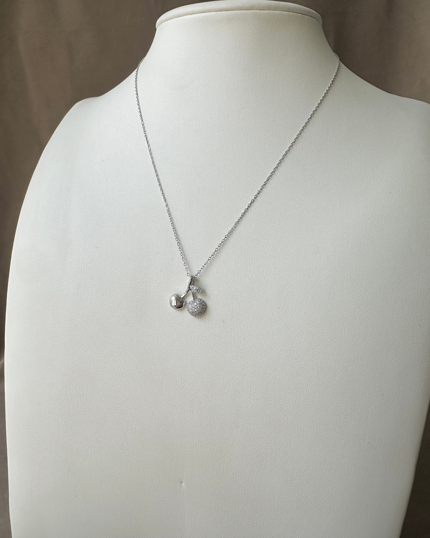 Collar Manzana