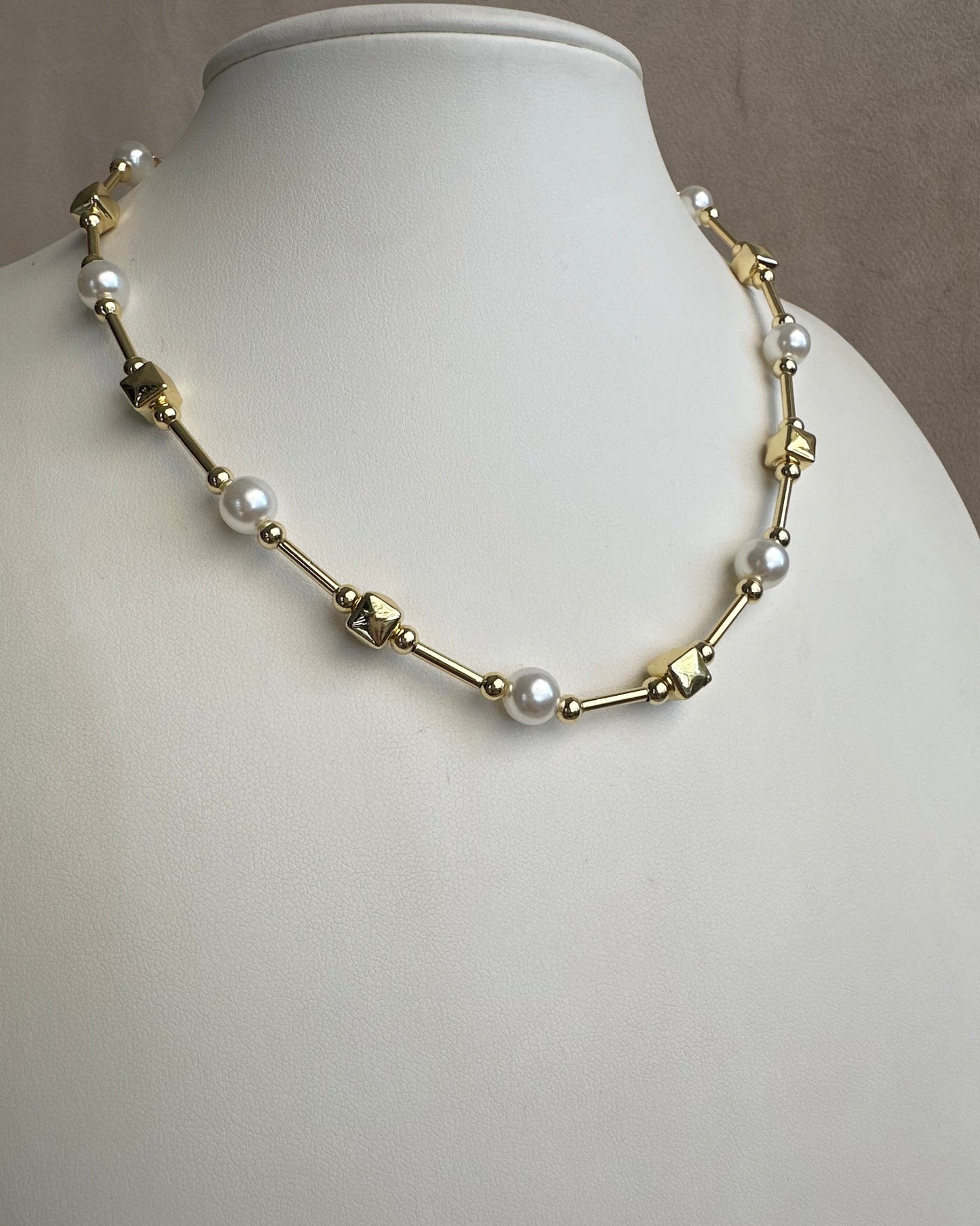 Collar Perla Cuadro