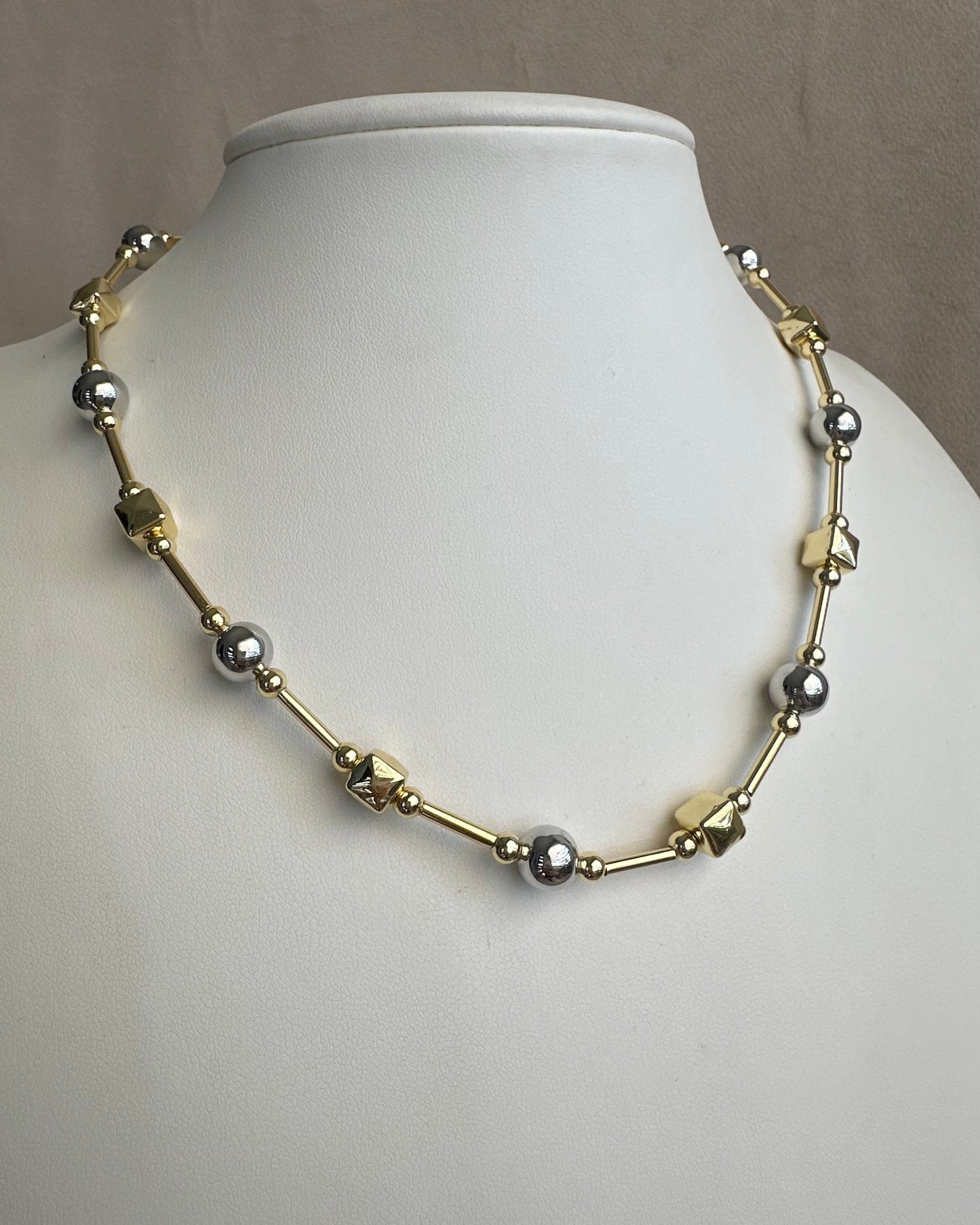 Collar Balin Bicolor Cuadro