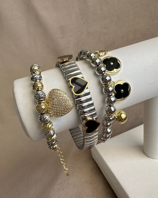 Pulsera 3 Corazone Negros