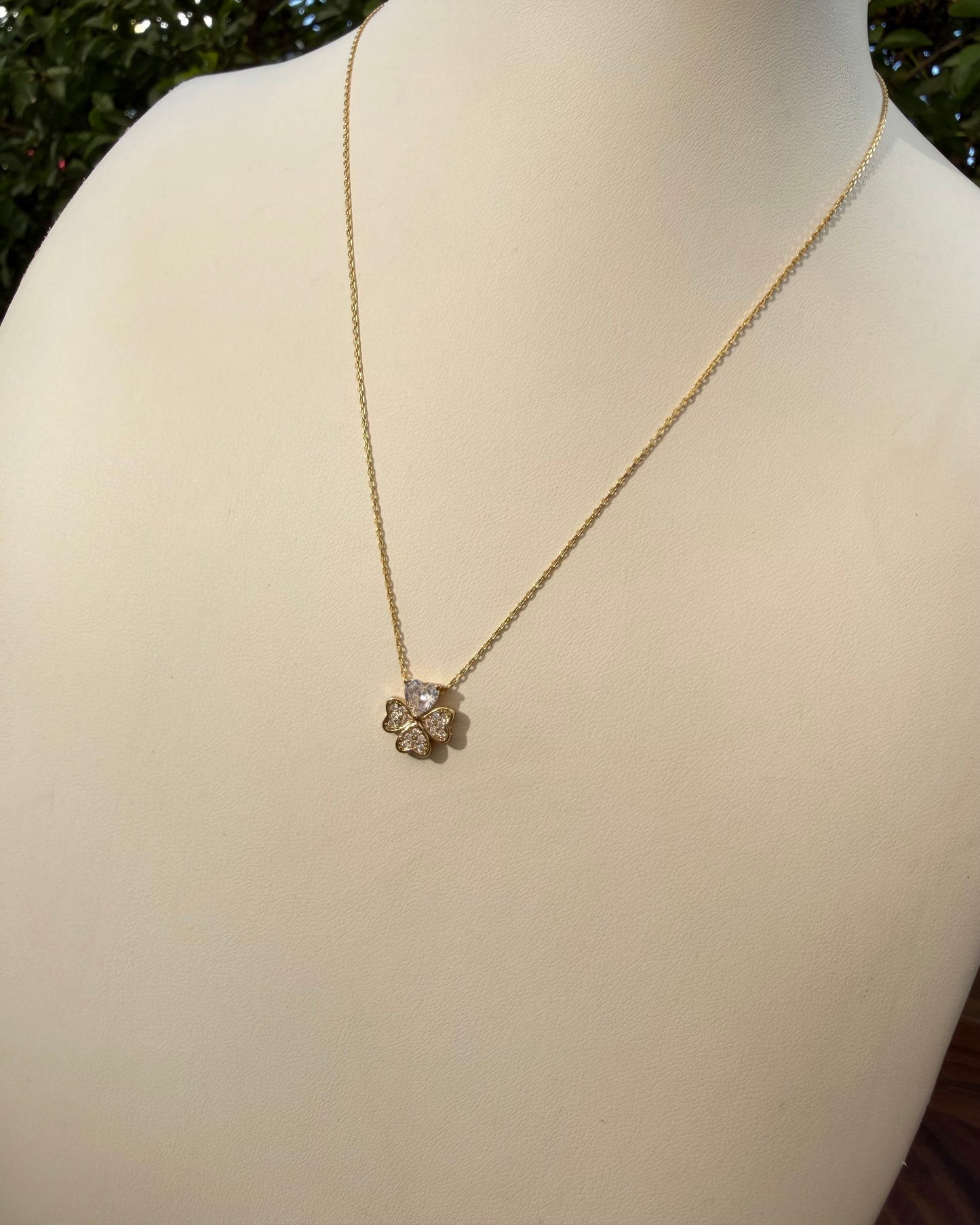 Collar Trebol Brillo