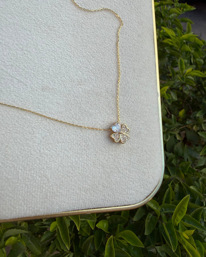 Collar Trebol Brillo