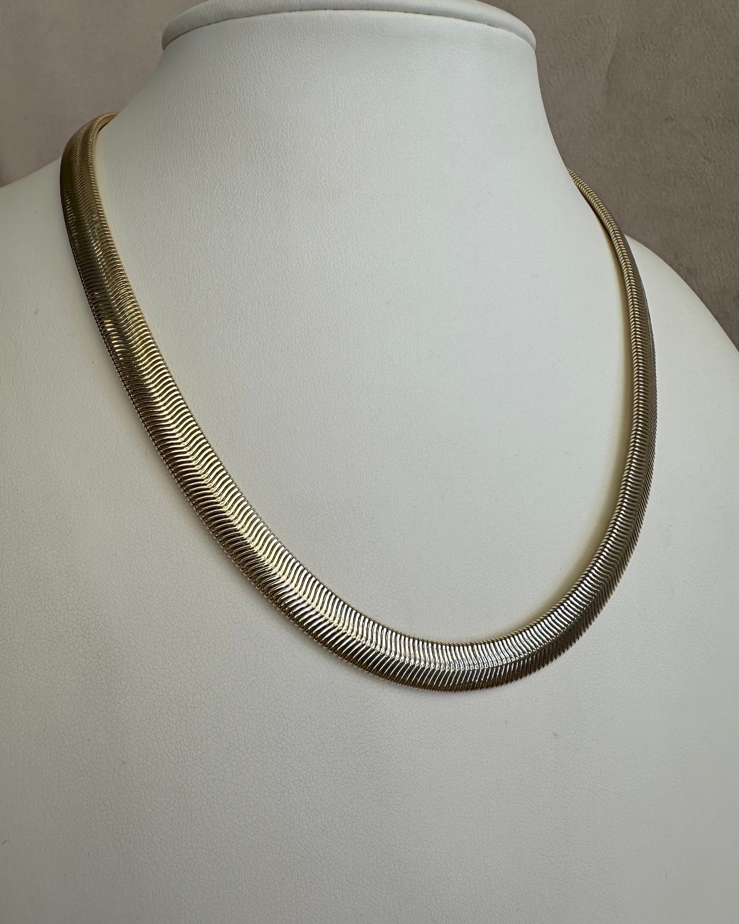 Collar Planchado