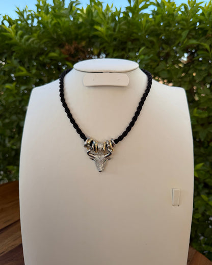Collar Toro Plateado