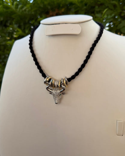 Collar Toro Plateado