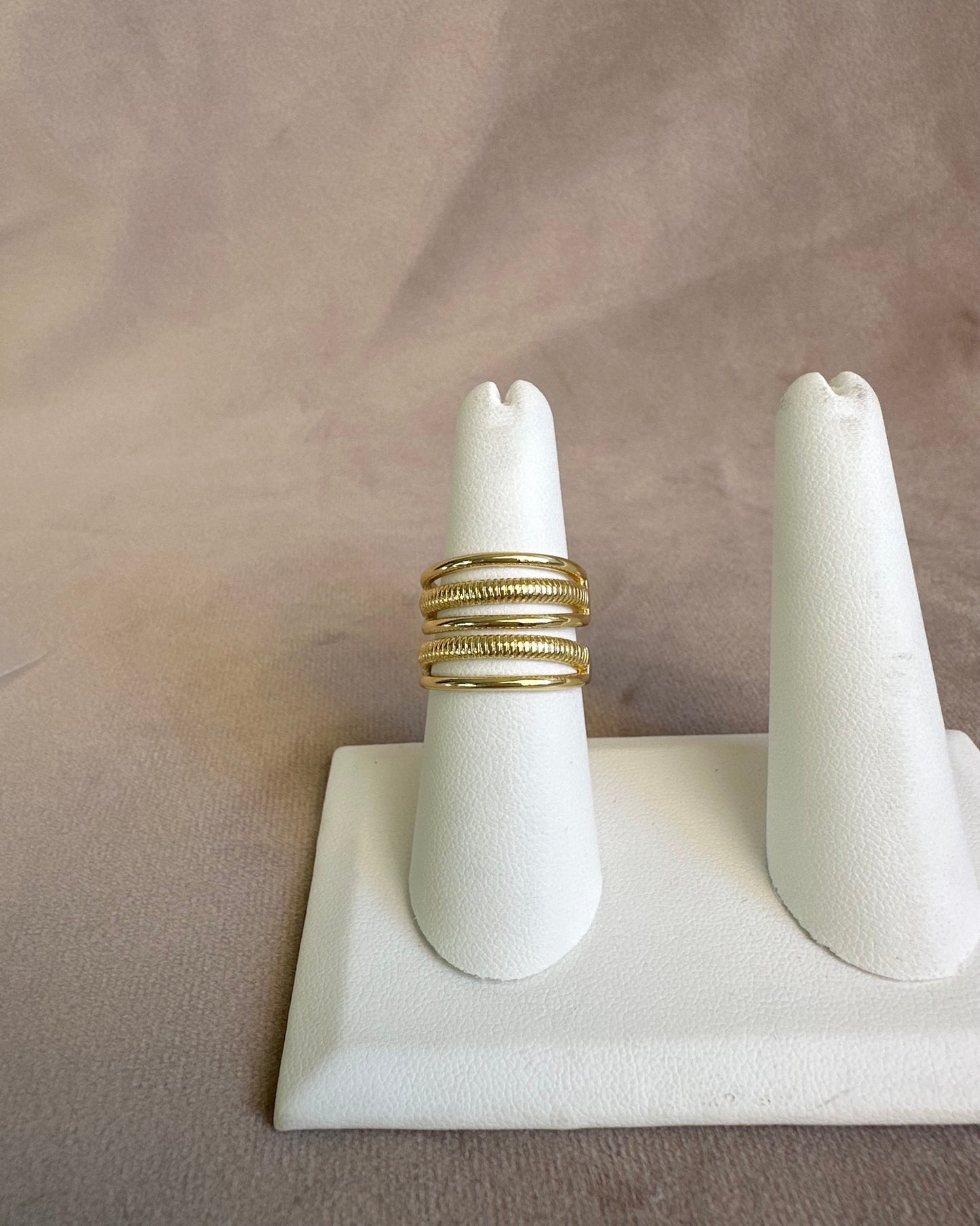 Anillo Lineas Multiple