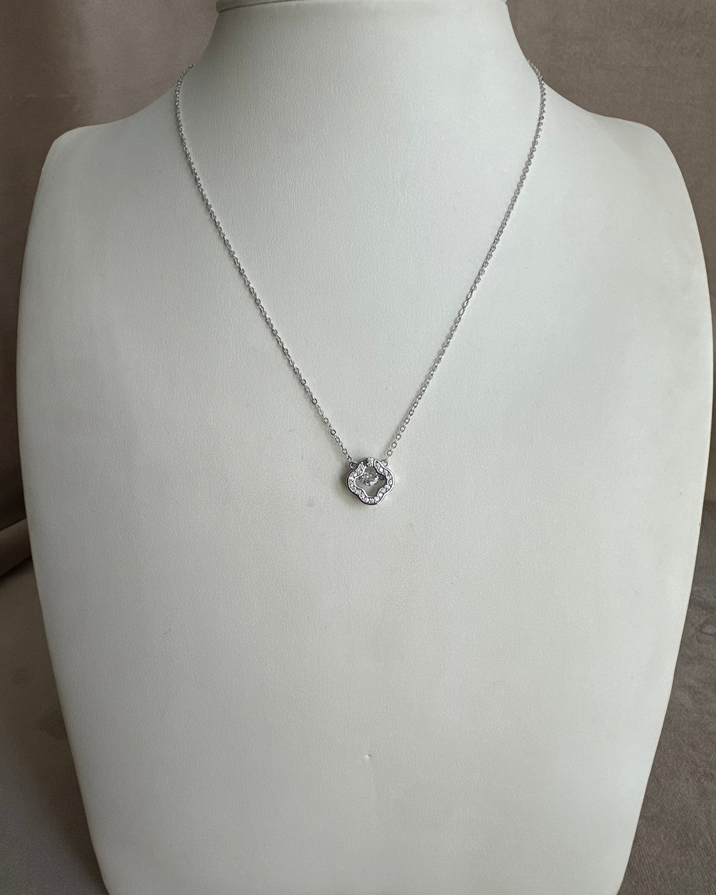 Collar Dupe Van Cleef Plata