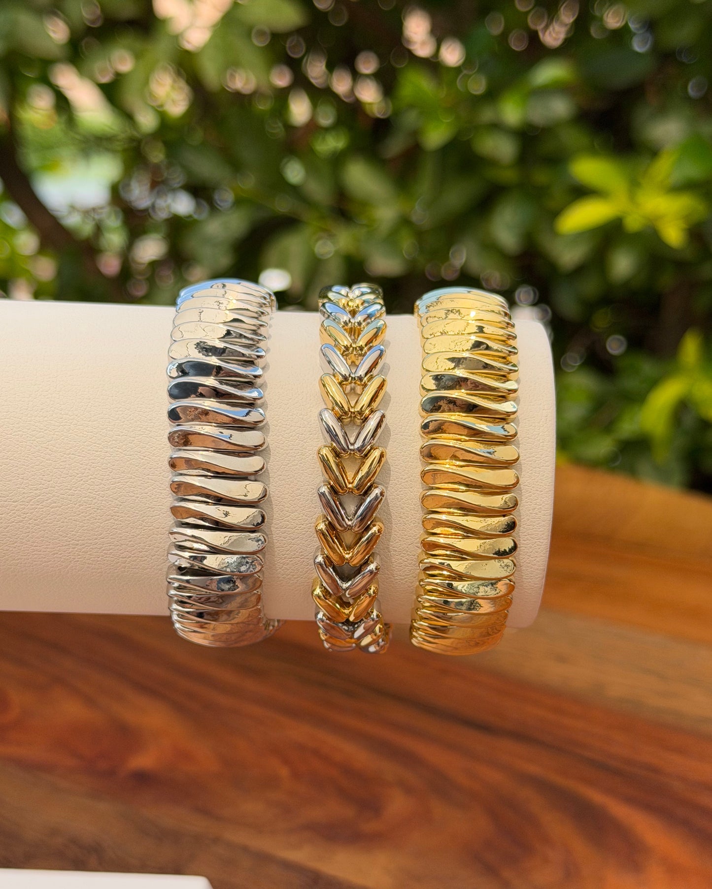 Pulsera Grabada Dorada