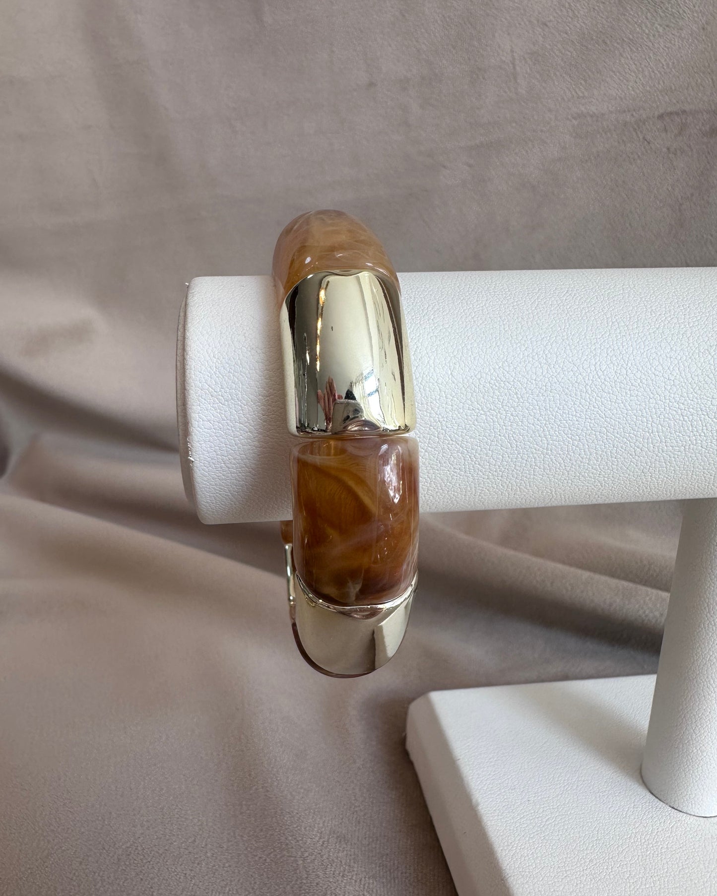 Pulsera Acrílico Dorado