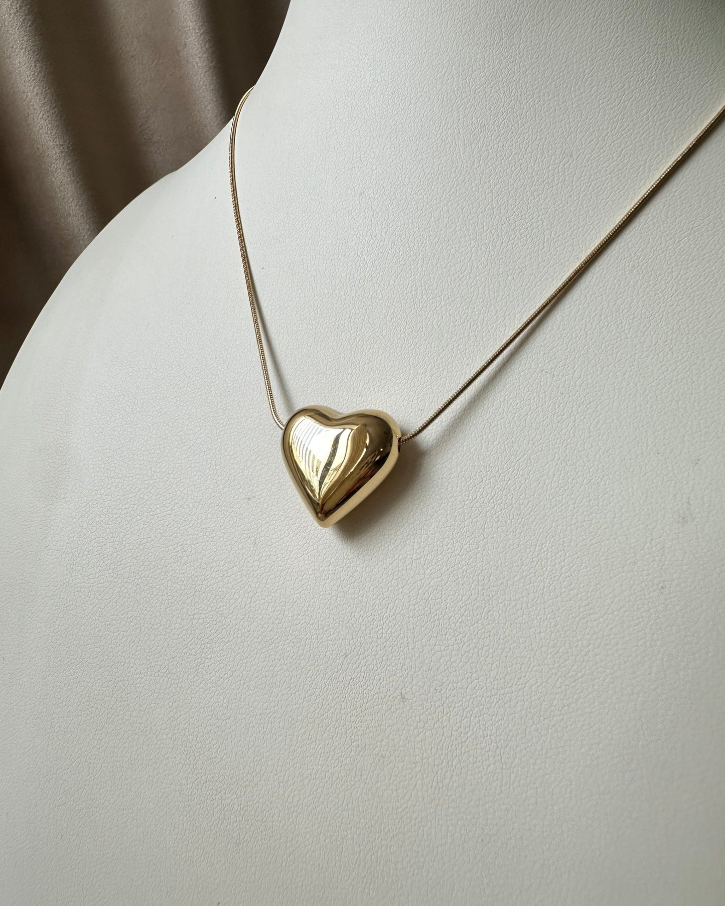 Collar Corazón Inflado