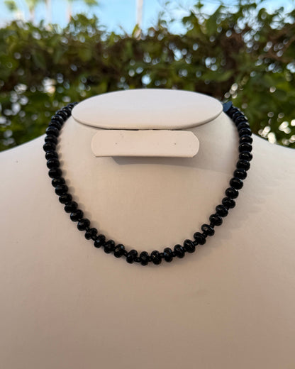 Collar Piedras Negro