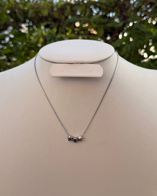 Collar Estrellas Plateadas