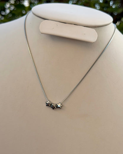Collar Estrellas Plateadas